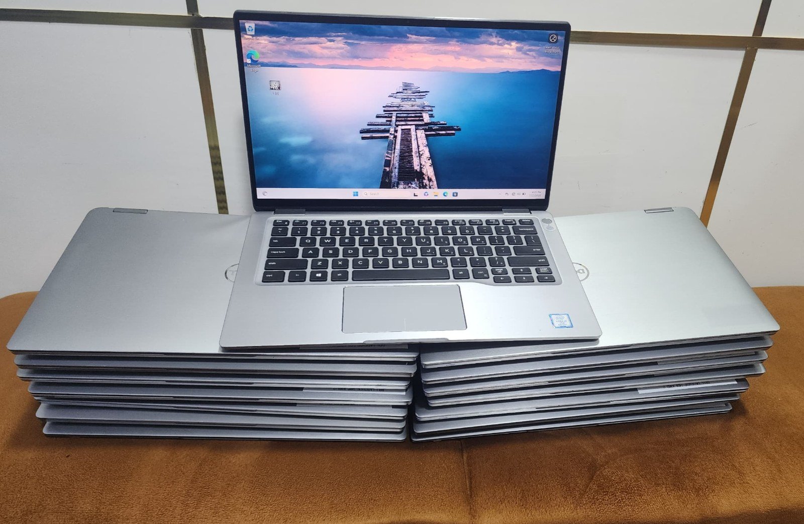 Dell latitude 7400 ×360